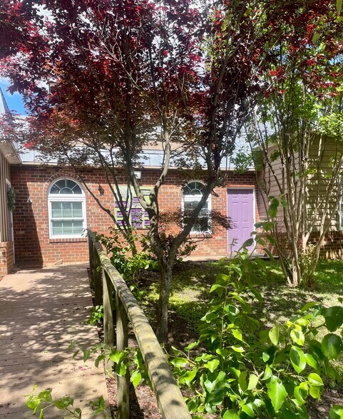 More Photos Of 1404 Starling Dr, Richmond Office For Sale