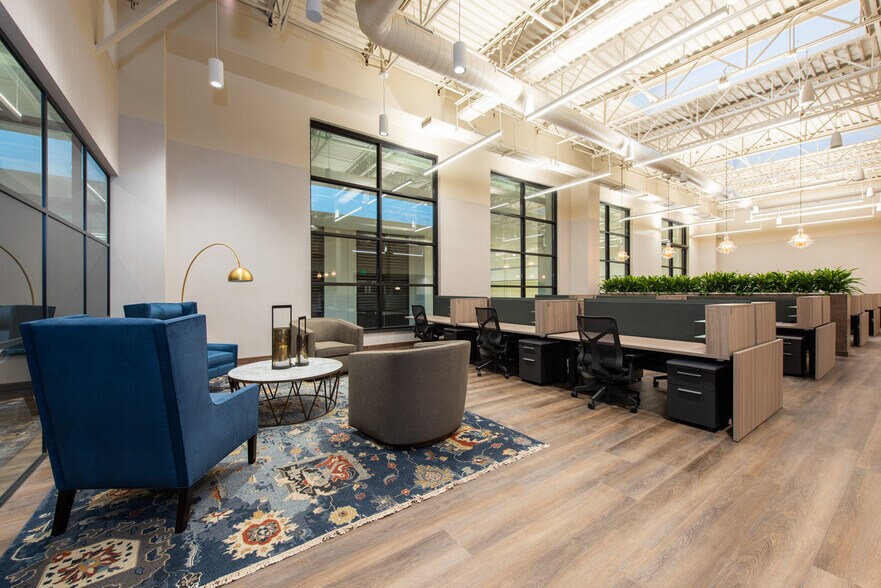 More Photos Of 225 S Dixie Hwy, Coral Gables Coworking Space