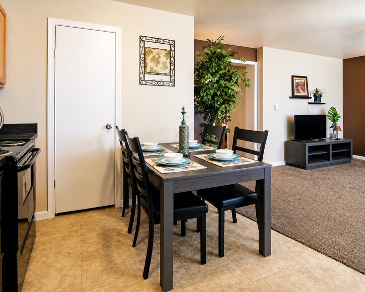 More Photos Of 509 Hunters Run St, Watford City Apartments For Sale