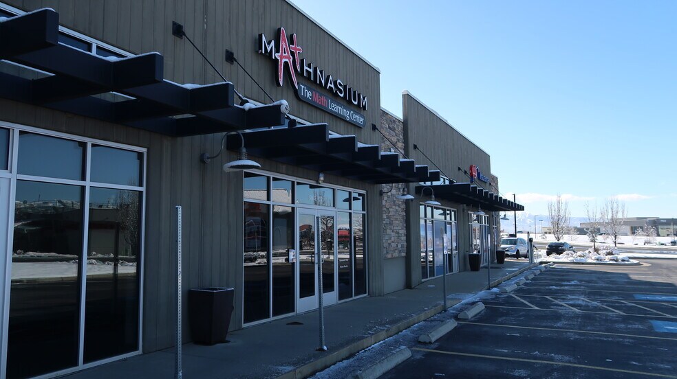 More Photos Of 1067 Grand Ave, Farmington Storefront Retail Office For Sale