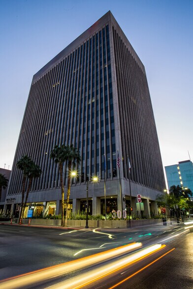 More Photos Of 300 S 4th St, Las Vegas Office For Lease