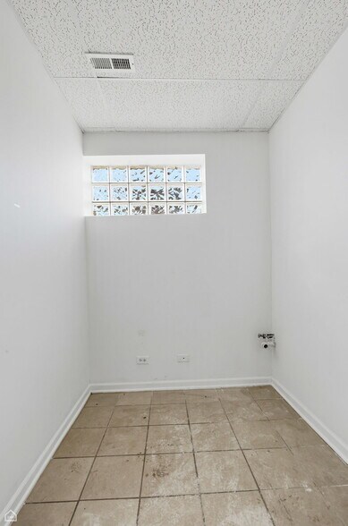 More Photos Of 6121 W Belmont Ave, Chicago Storefront Retail Residential For Sale