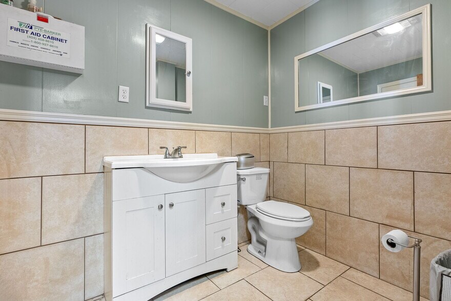 More Photos Of 1801 S Broad Ave, Lanett Auto Repair For Sale