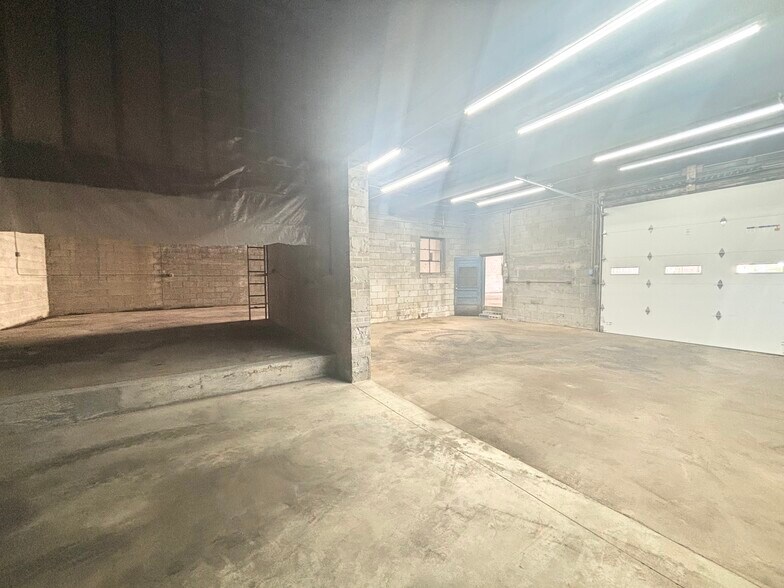 More Photos Of 11 Marlboro St, Malden Warehouse For Lease