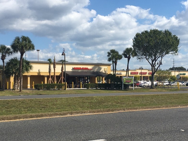 More Photos Of 921 W Orange Blossom Trl, Apopka General Retail For Lease