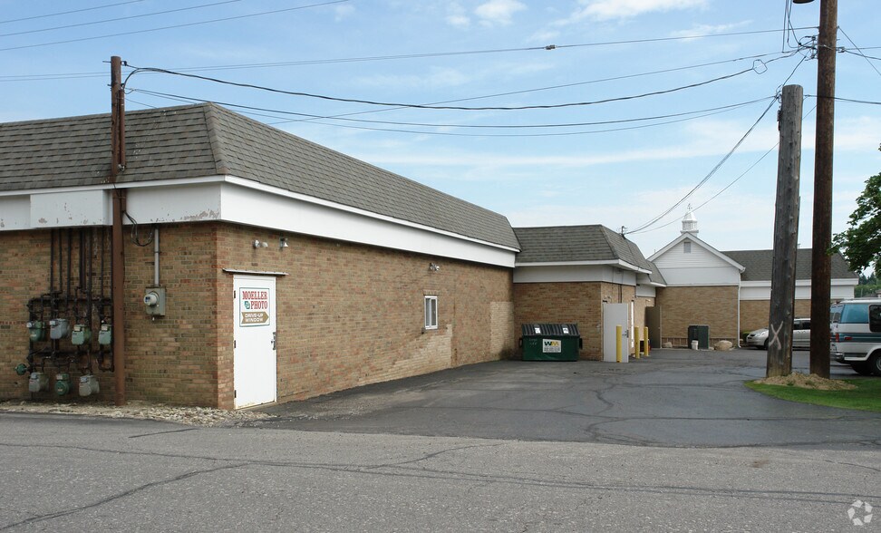 More Photos Of 12644-12692 Chillicothe Rd, Chesterland Unknown For Lease