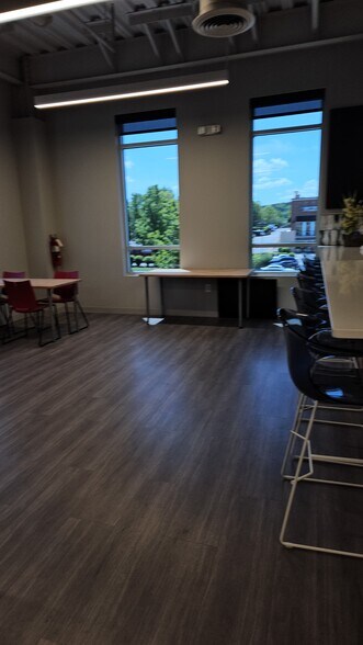 More Photos Of 4107 Mallory Ln, Franklin Medical For Sale