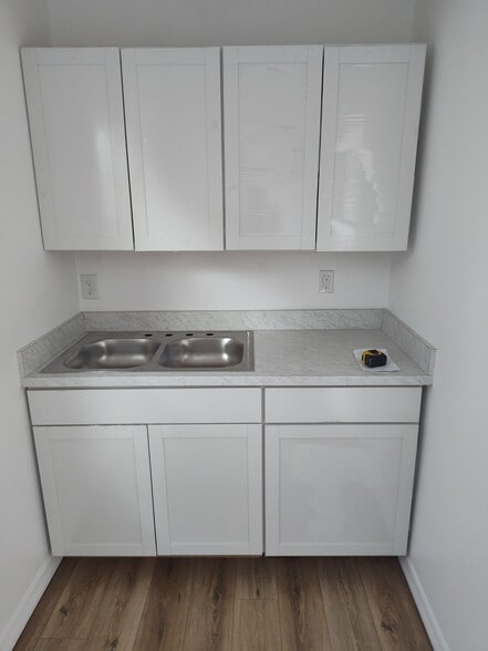 More Photos Of 208 Ridgewood Ave, Daytona Beach Hotel For Sale