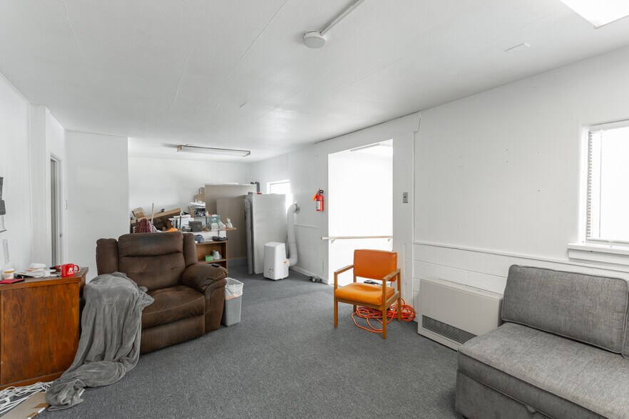 More Photos Of 2929 N Government Way, Coeur d'Alene Auto Dealership For Sale