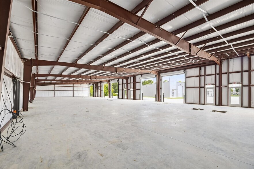 More Photos Of 19103 Hufsmith Kohrville Rd, Tomball Unknown For Lease