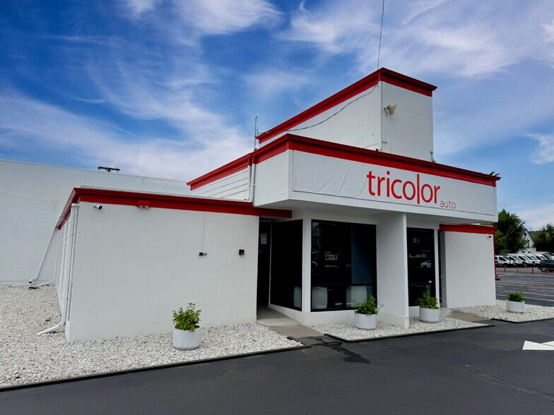 Primary Photo Of 5900 W Colfax Ave, Denver Auto Dealership For Lease