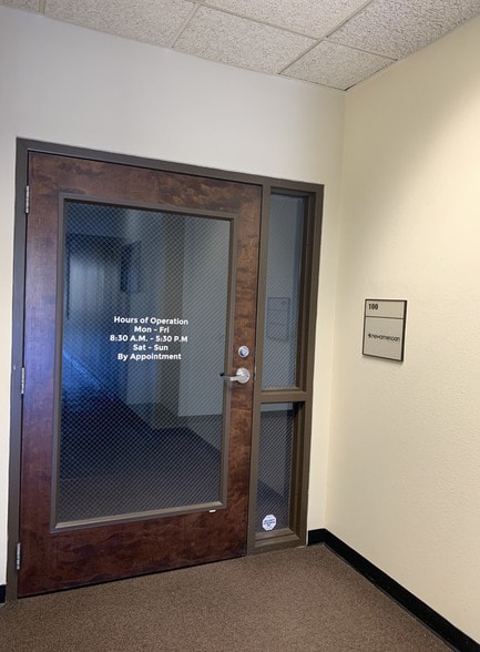 More Photos Of 444 Executive Center Blvd, El Paso Office For Lease