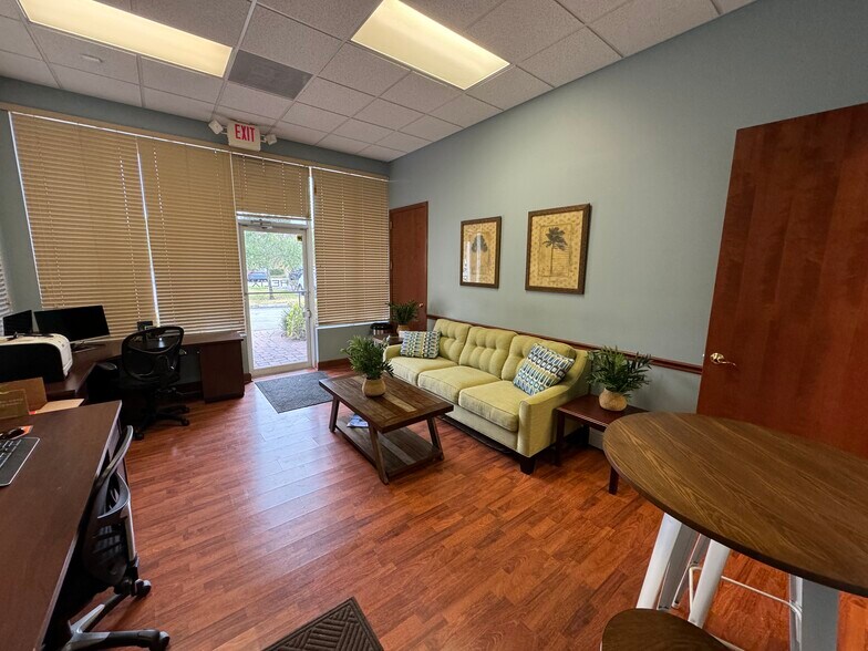 More Photos Of 8132 Okeechobee Blvd, West Palm Beach Storefront Retail Office For Sale