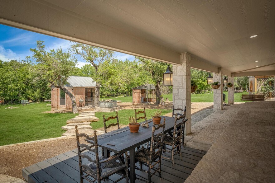 More Photos Of 6 US Highway 87, Comfort Office For Sale