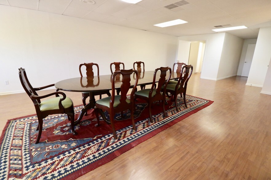 More Photos Of 2909 Lackland Rd, Fort Worth Medical For Lease