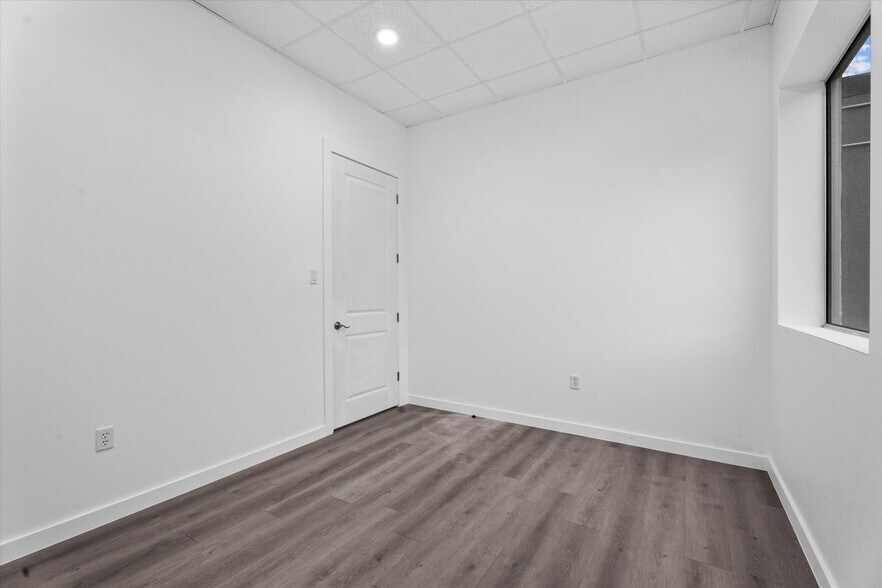 More Photos Of 26605 Cook Field Rd, Katy Light Distribution For Lease