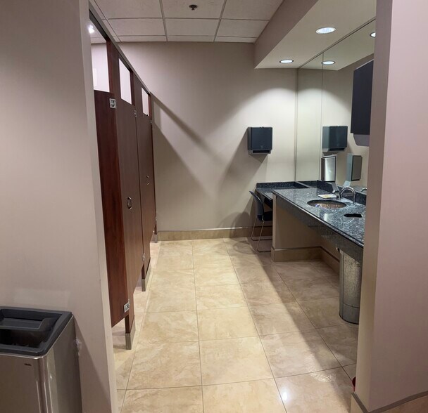 More Photos Of 11051 Broadway, Crown Point Office For Lease