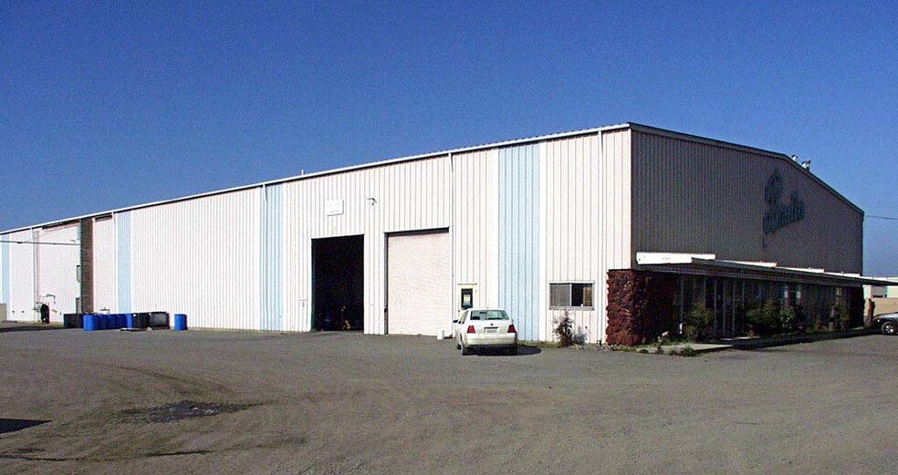 More Photos Of 2775 Giant Rd, Richmond Warehouse For Lease