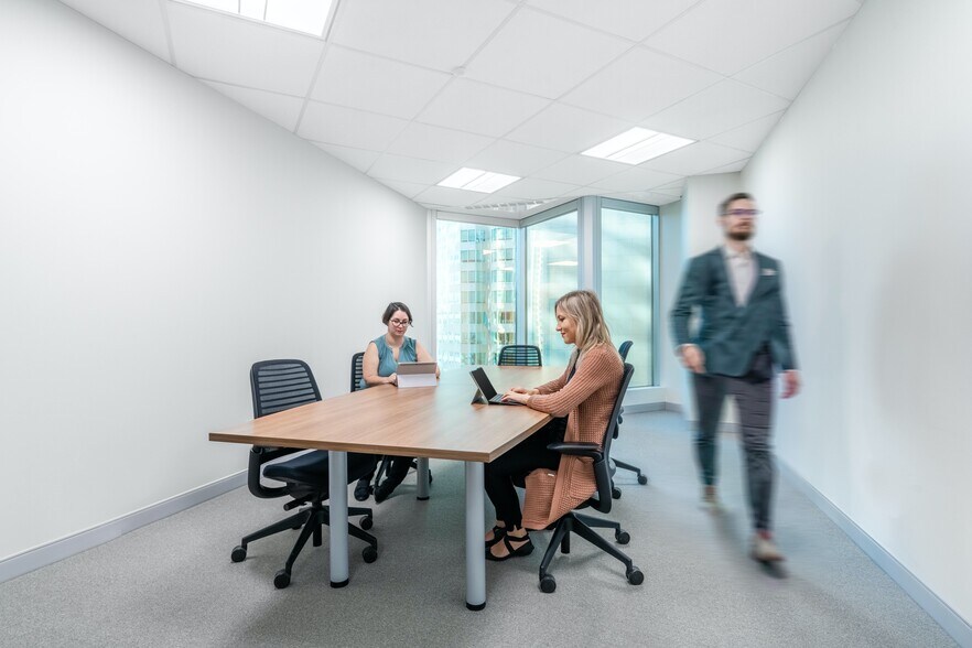 More Photos Of 200 Bay St, Toronto Office For Lease