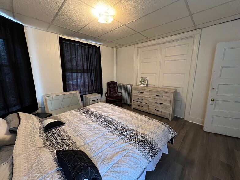 More Photos Of 408 James St, Syracuse Apartments For Sale