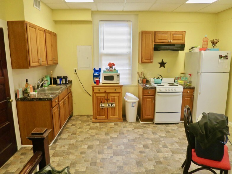 More Photos Of 1210 Main St, Hampstead Apartments For Sale