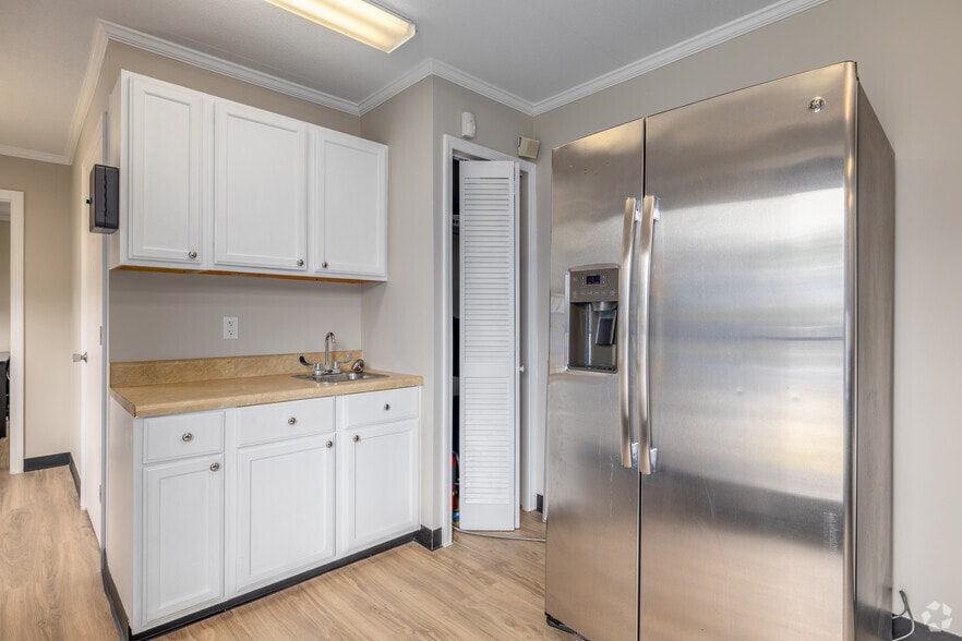 More Photos Of 5021 Stepp Ave, Jacksonville Unknown For Lease