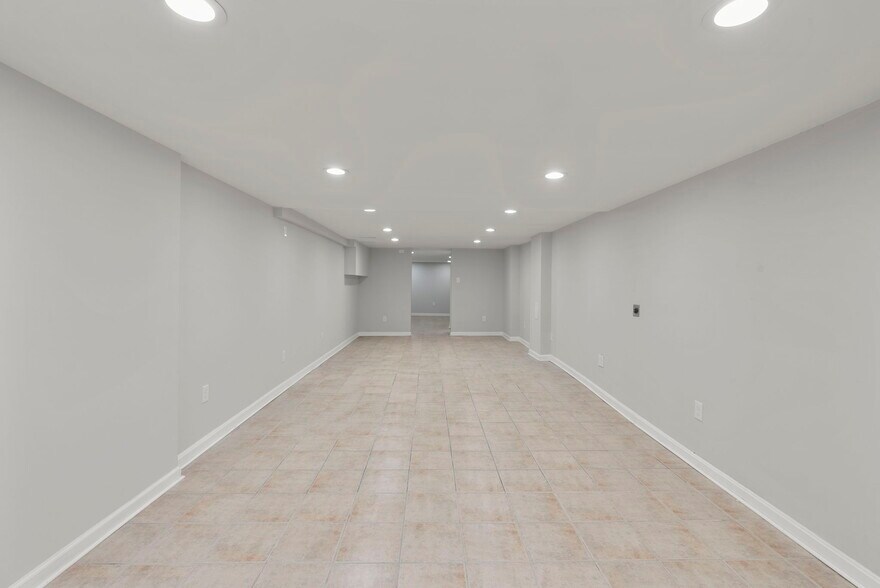 More Photos Of 4710 Liberty Heights Ave, Baltimore General Retail For Sale