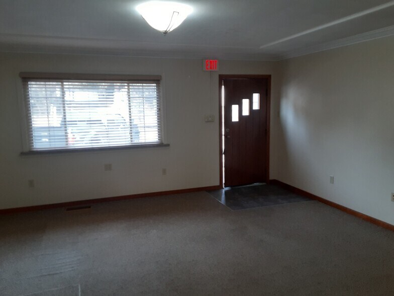 More Photos Of 4027 Old William Penn Hwy, Murrysville Freestanding For Lease