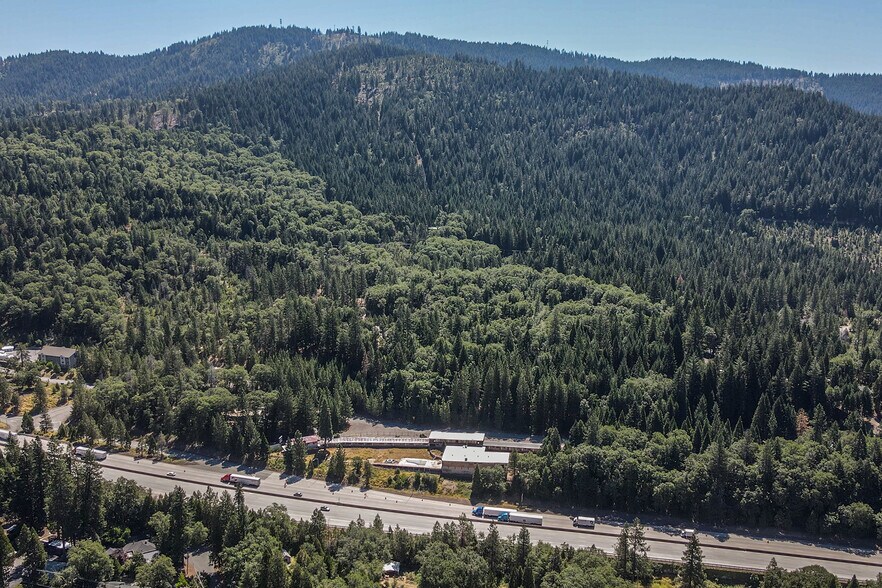 More Photos Of 4221 Siskiyou Ave, Dunsmuir Hotel For Sale
