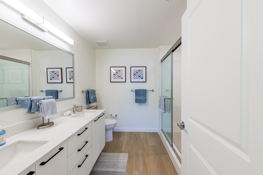 More Photos Of 8205 Commerce, Miami Lakes Apartments For Lease