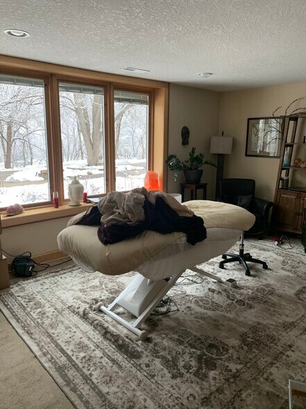 More Photos Of 4141 Old Sibley Memorial Hwy, Eagan Office For Sale