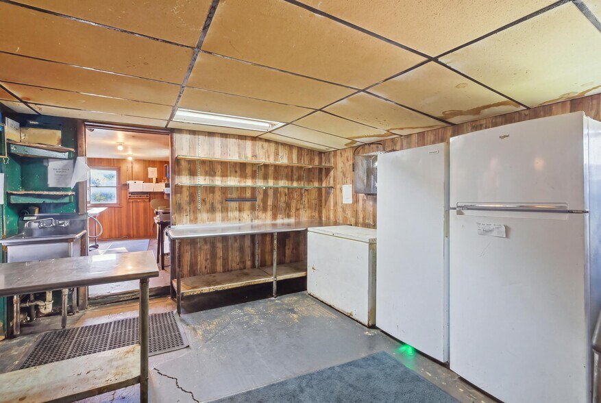 More Photos Of 225 Owego Turnpike, Waymart Specialty For Sale