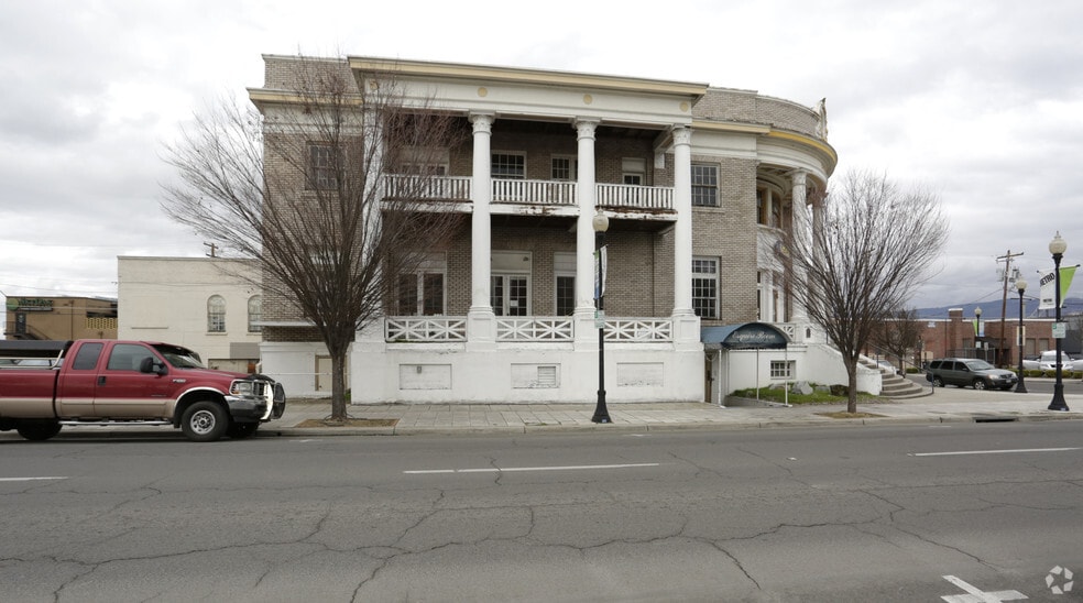 More Photos Of 202 N Central Ave, Medford Lodge Meeting Hall For Lease