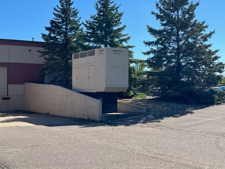 More Photos Of 200 14th Ave E, Sartell Office For Sale