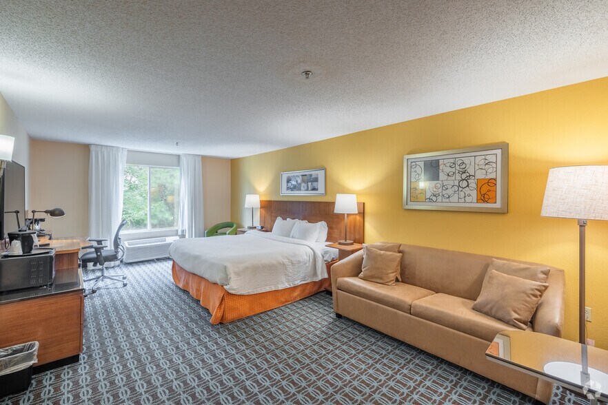 More Photos Of 663 Citadel Rd, Orangeburg Hotel For Sale