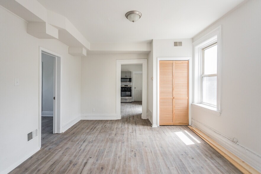 More Photos Of 1124 McKinstry St, Detroit Multifamily For Sale