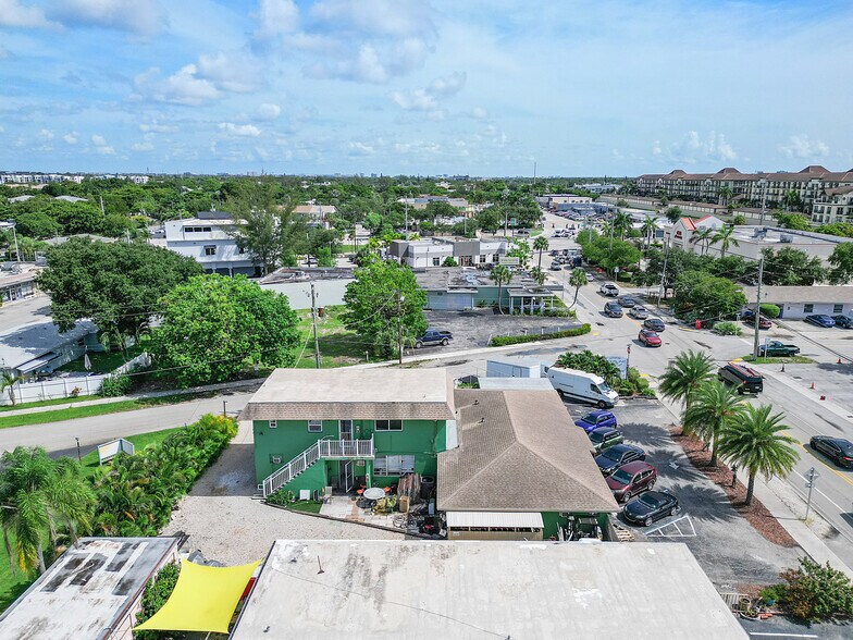 More Photos Of 2435 N Dixie Hwy, Wilton Manors Apartments For Sale