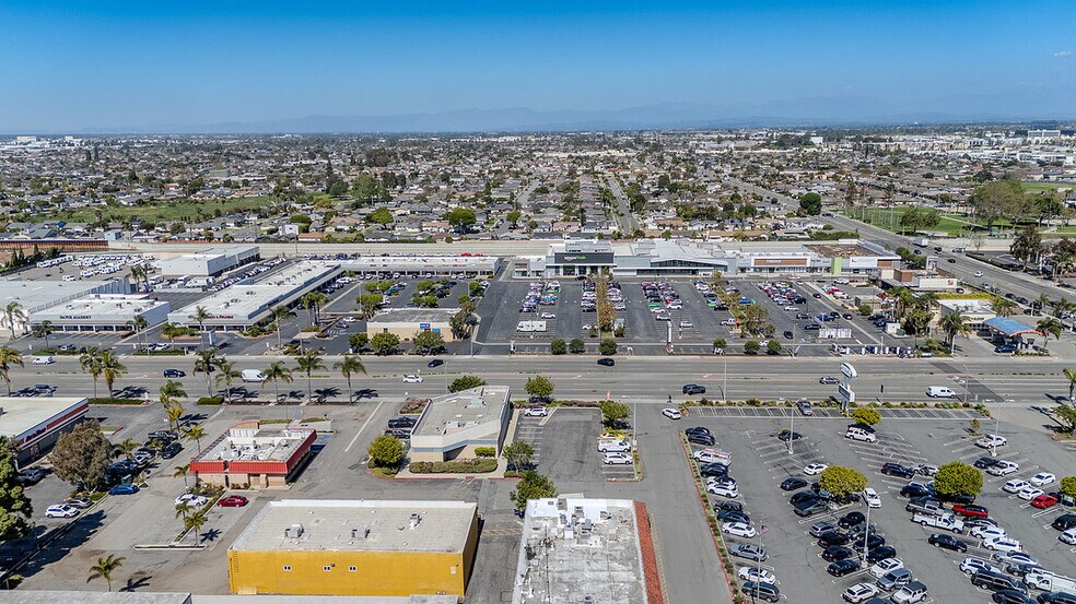 More Photos Of 6908-6916 Warner Ave, Huntington Beach Freestanding For Sale