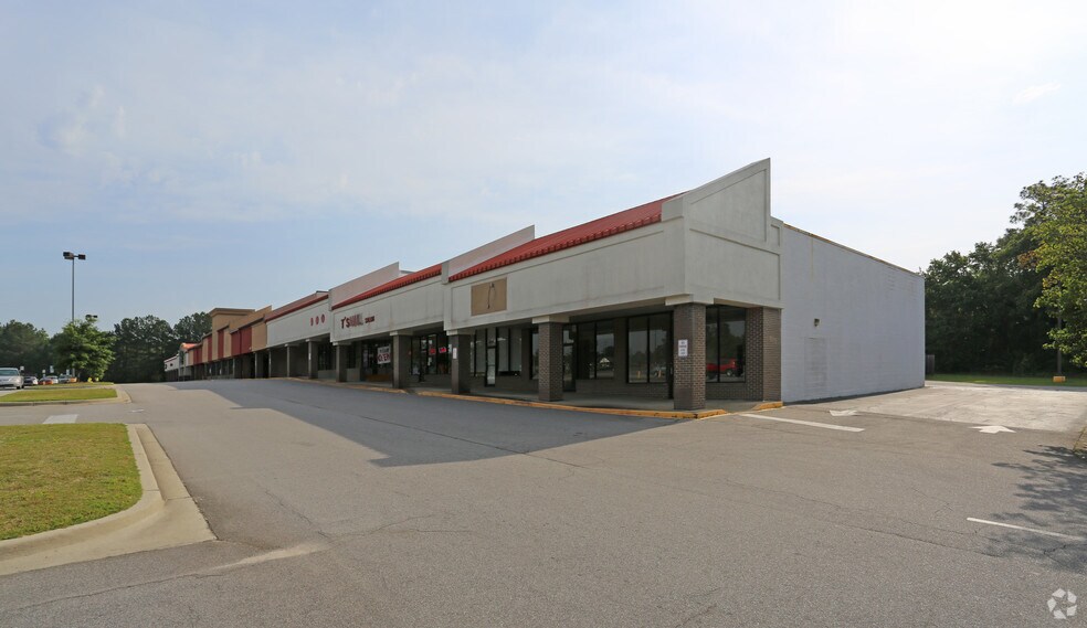 More Photos Of 2221-2273 Charleston Hwy, Cayce Unknown For Lease
