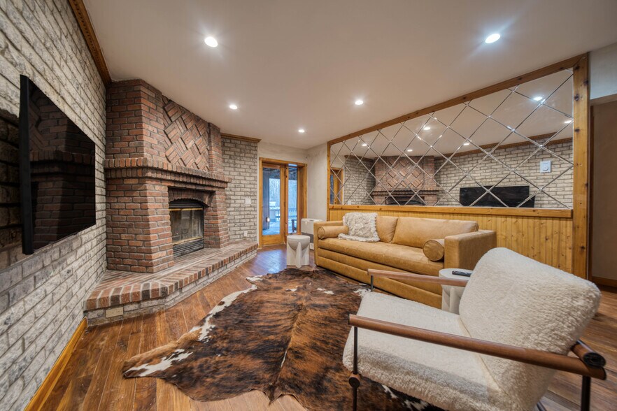 More Photos Of 218 NY-296, Windham Hotel For Sale