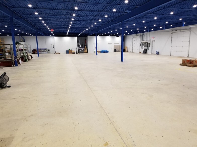 More Photos Of 35 Rockridge Rd, Englewood Warehouse For Sale