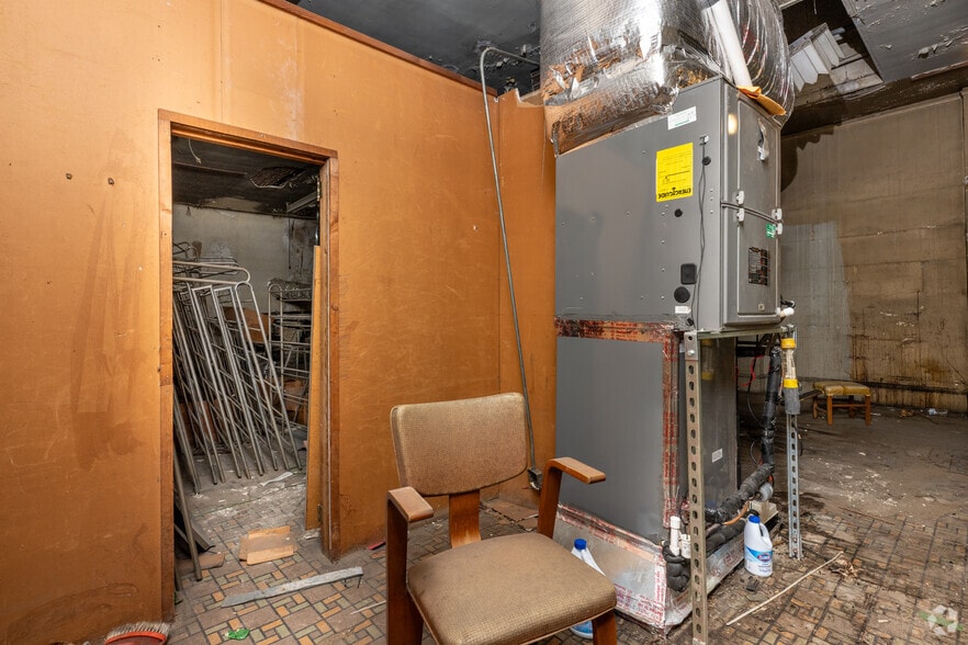 More Photos Of 245 W Fourth St, Winston-Salem General Retail For Sale