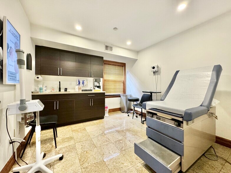 More Photos Of 8716 Avon St, Jamaica Apartments For Lease