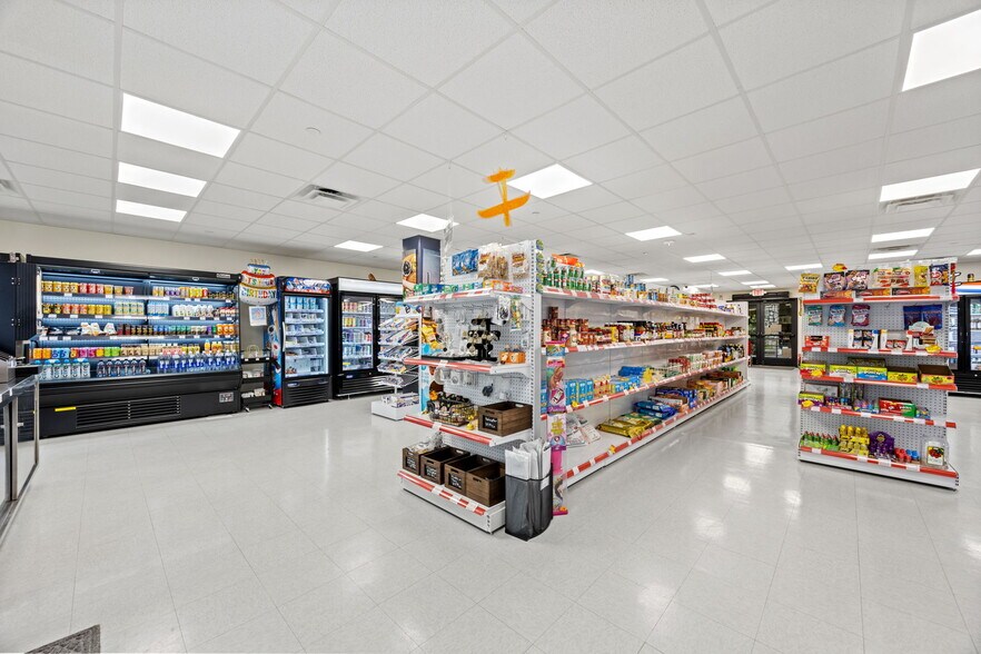 More Photos Of 470 Mediterranean Dr, McKinney Storefront For Lease