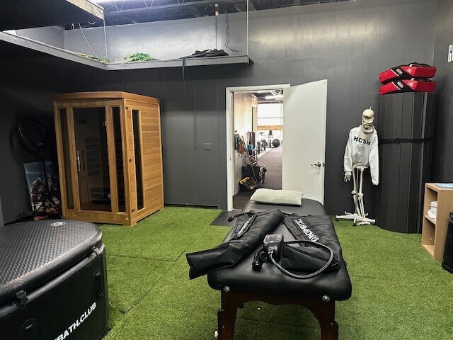 More Photos Of 809 Lucerne Ave, Lake Worth Storefront Retail Office For Lease