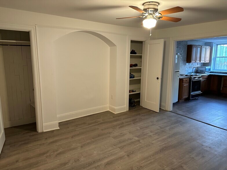 More Photos Of 141 Conselyea St, Brooklyn Multifamily For Sale