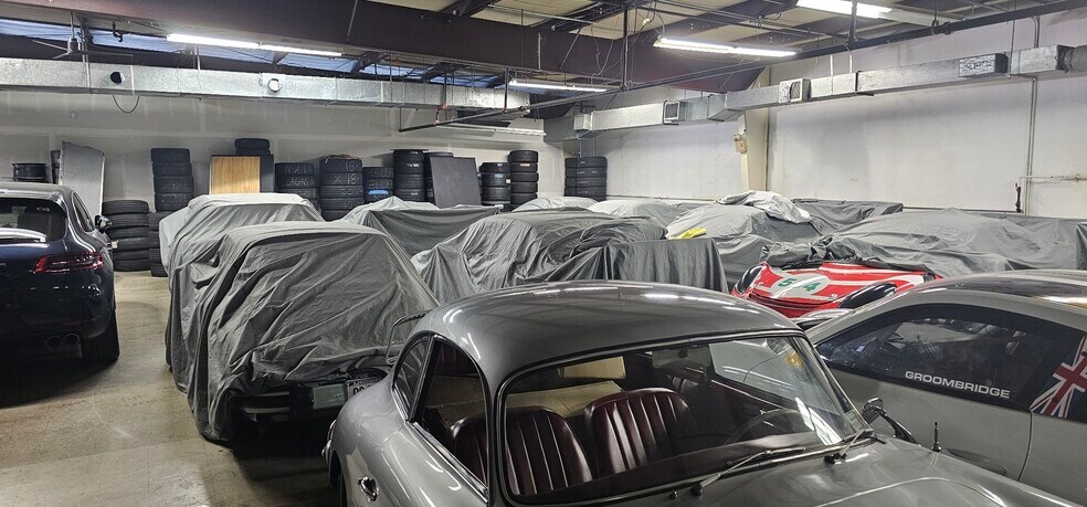 More Photos Of 50 Miry Brook Rd, Danbury Warehouse For Sale