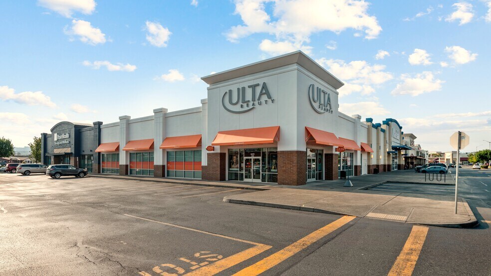 More Photos Of 200 Triangle Ctr, Longview Unknown For Lease