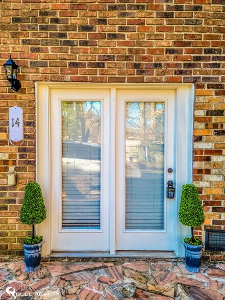 More Photos Of 641 Powder Springs St SE, Smyrna Apartments For Sale