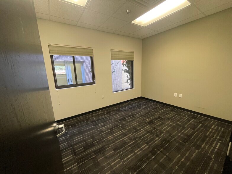 More Photos Of 2700 Farmington Ave, Farmington Office For Sale